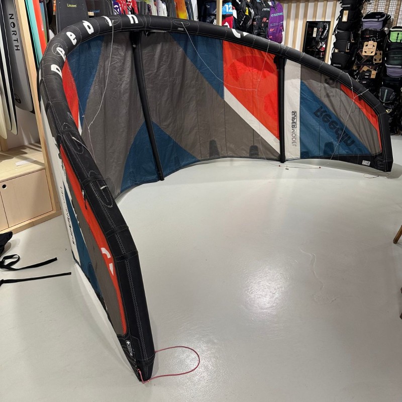 Aile Kitesurf Occasion Reedin Supermodel V2 2021 -- 8m